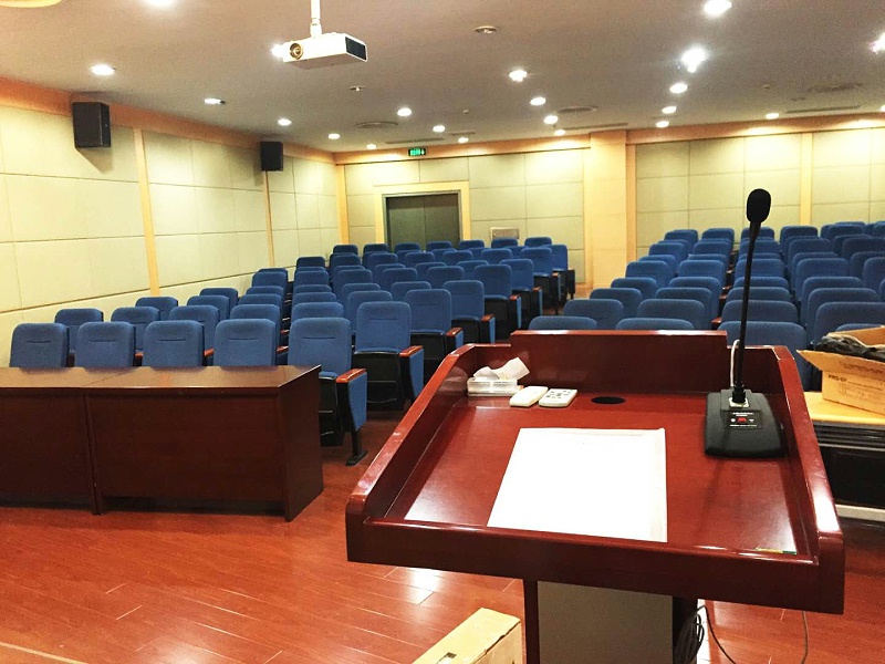 舞台香蕉视频APP污擴聲中調音台和功放的使用