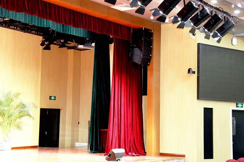 北京二中学校礼堂蒙特宝舞台香蕉视频APP污