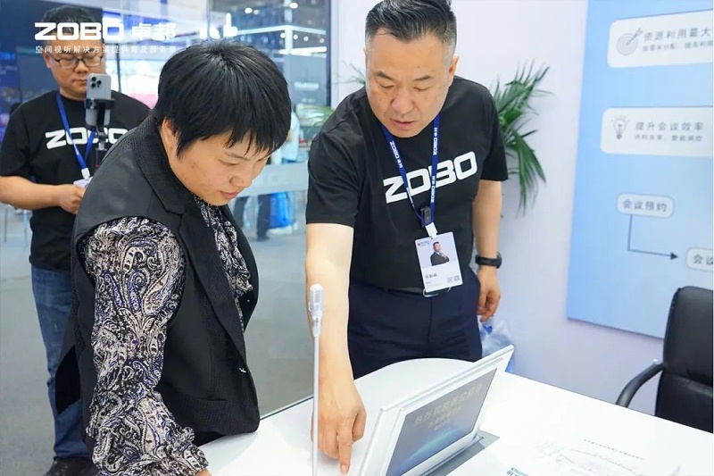 聚焦展会盛况丨北京infocomm展 ZOBO91香蕉视频官网展会第二天 热度依旧不减 好评如潮