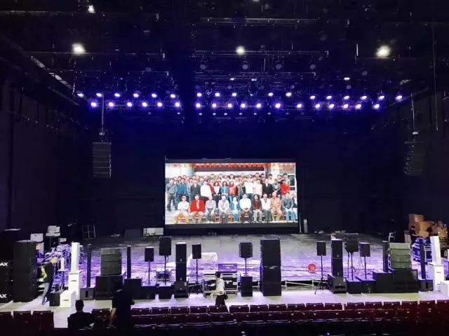 利用舞台香蕉视频APP污提升舞台艺术层次的路径析探