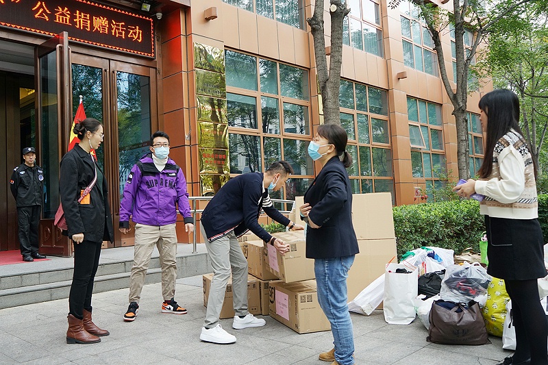 顯黨員風範 行企業擔當 | ZOBO91香蕉视频官网“愛在藍天下”公益捐贈一直在行動